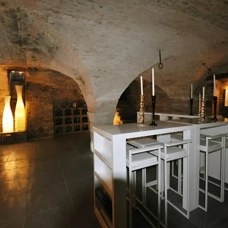 La Maison Blanche Beaune (Cote d'Or)