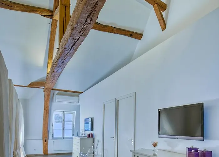 La Maison Blanche ボーヌ